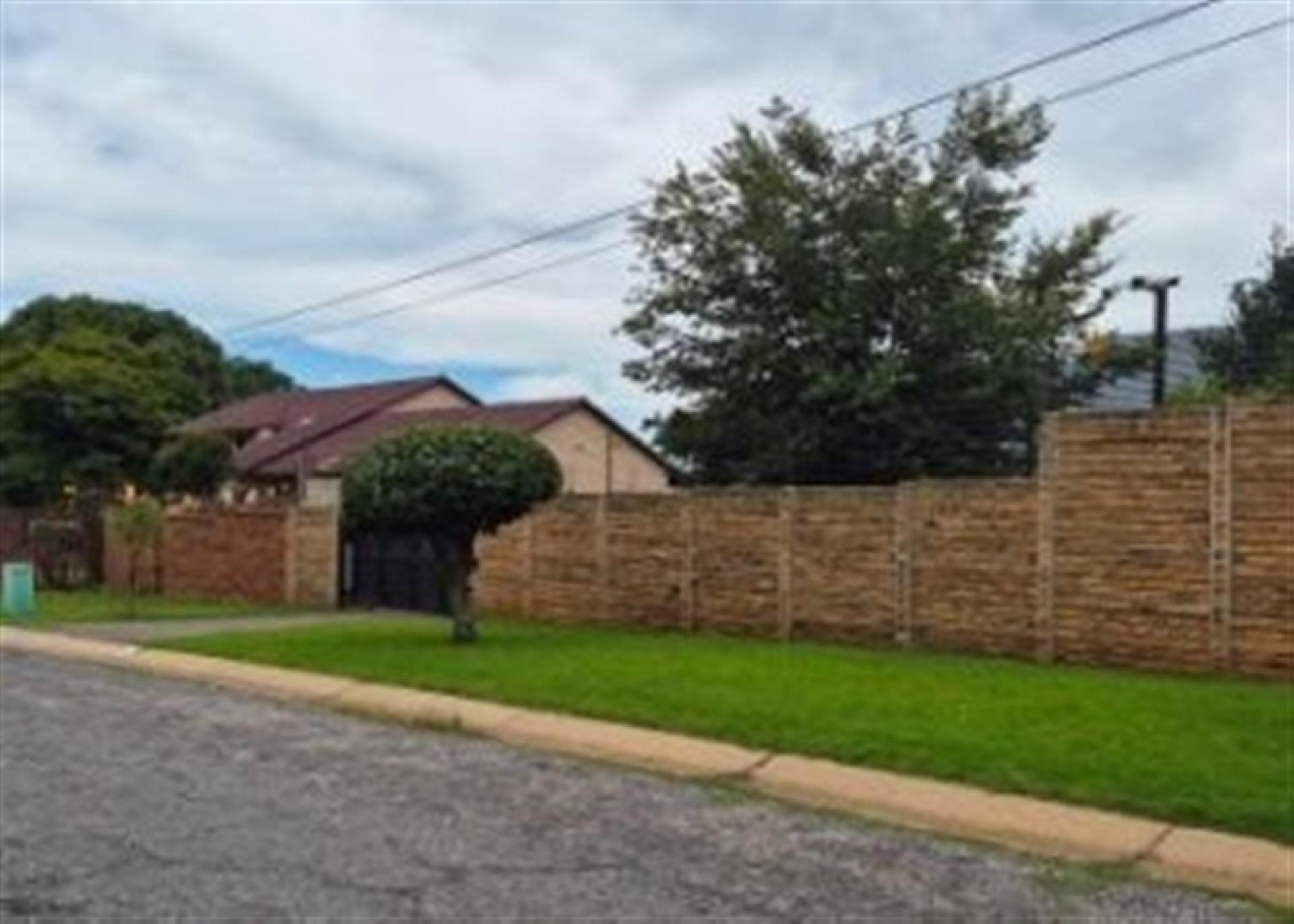 Front View of property in Horison Park
