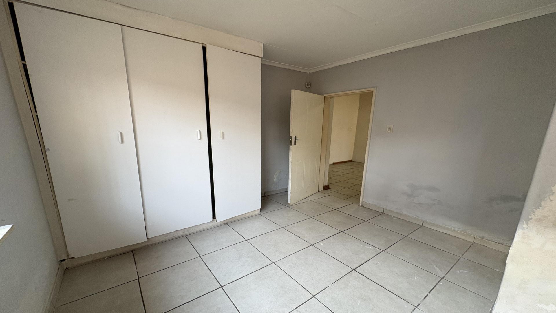 Bed Room 1 of property in Hamberg