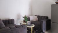 Lounges - 10 square meters of property in Hamberg