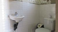 Bathroom 1 - 2 square meters of property in Hamberg