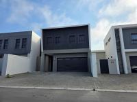 Front View of property in Bloubergstrand