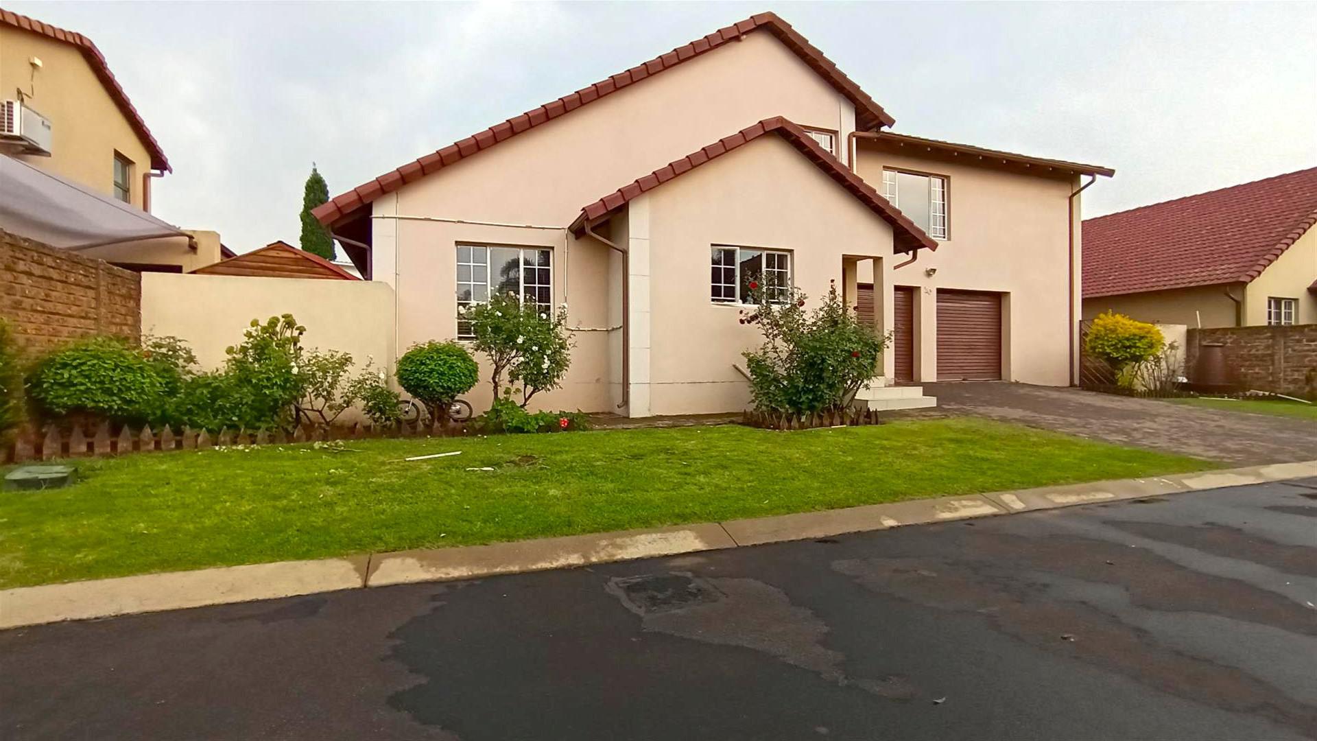 Front View of property in Ravenswood