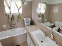 Main Bathroom of property in Bethal