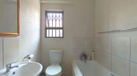 Bathroom 1 - 5 square meters of property in Klerksoord