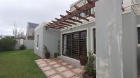 Patio - 10 square meters of property in Admirals Park