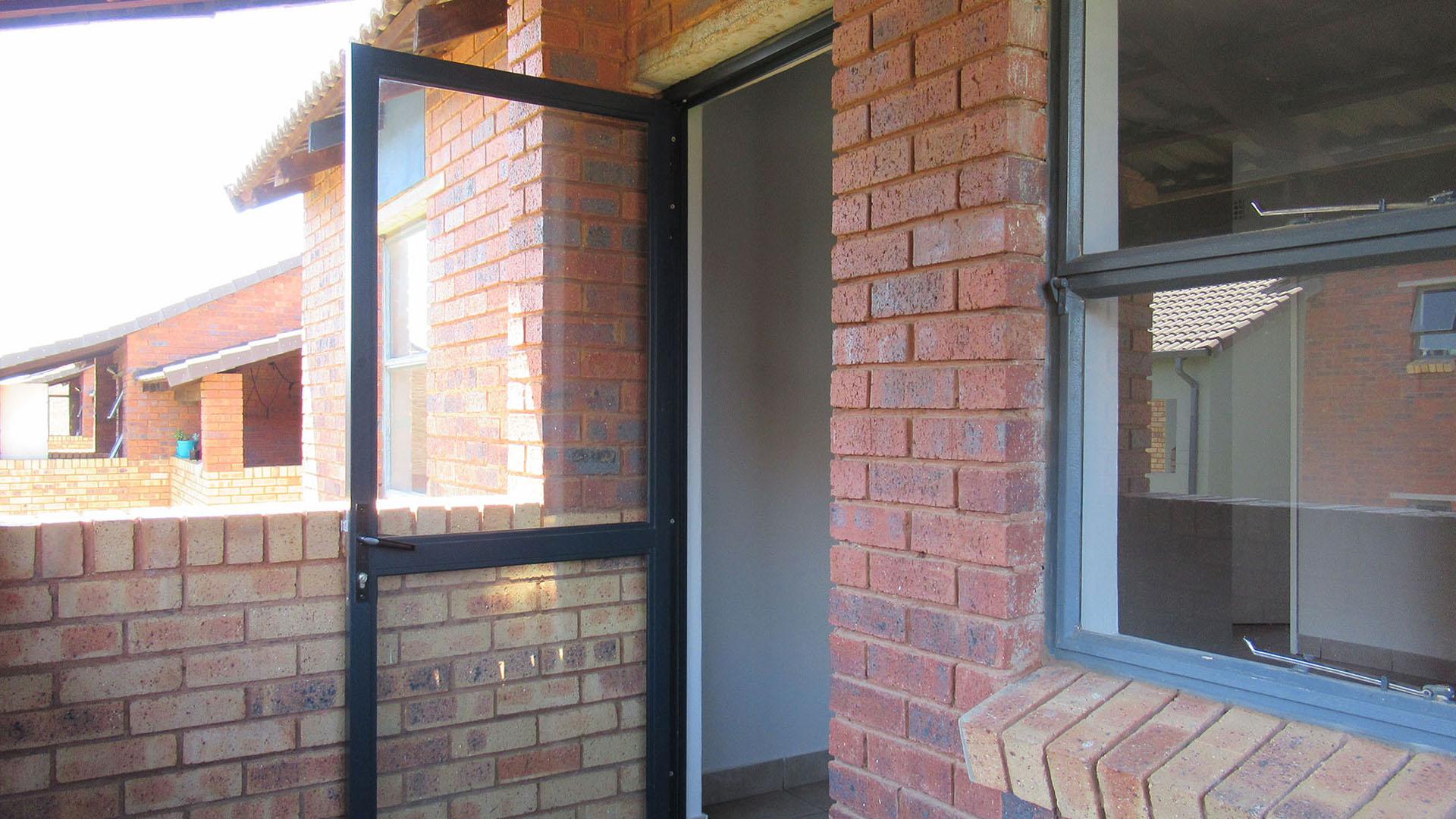 Patio - 6 square meters of property in Alveda