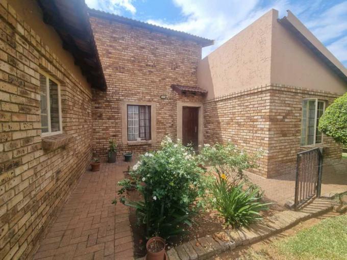 3 Bedroom Apartment for Sale For Sale in Waterval East - MR611190