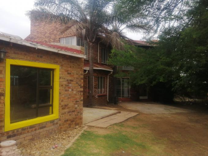 5 Bedroom House for Sale For Sale in Eldorado Park AH - Private Sale - MR611330