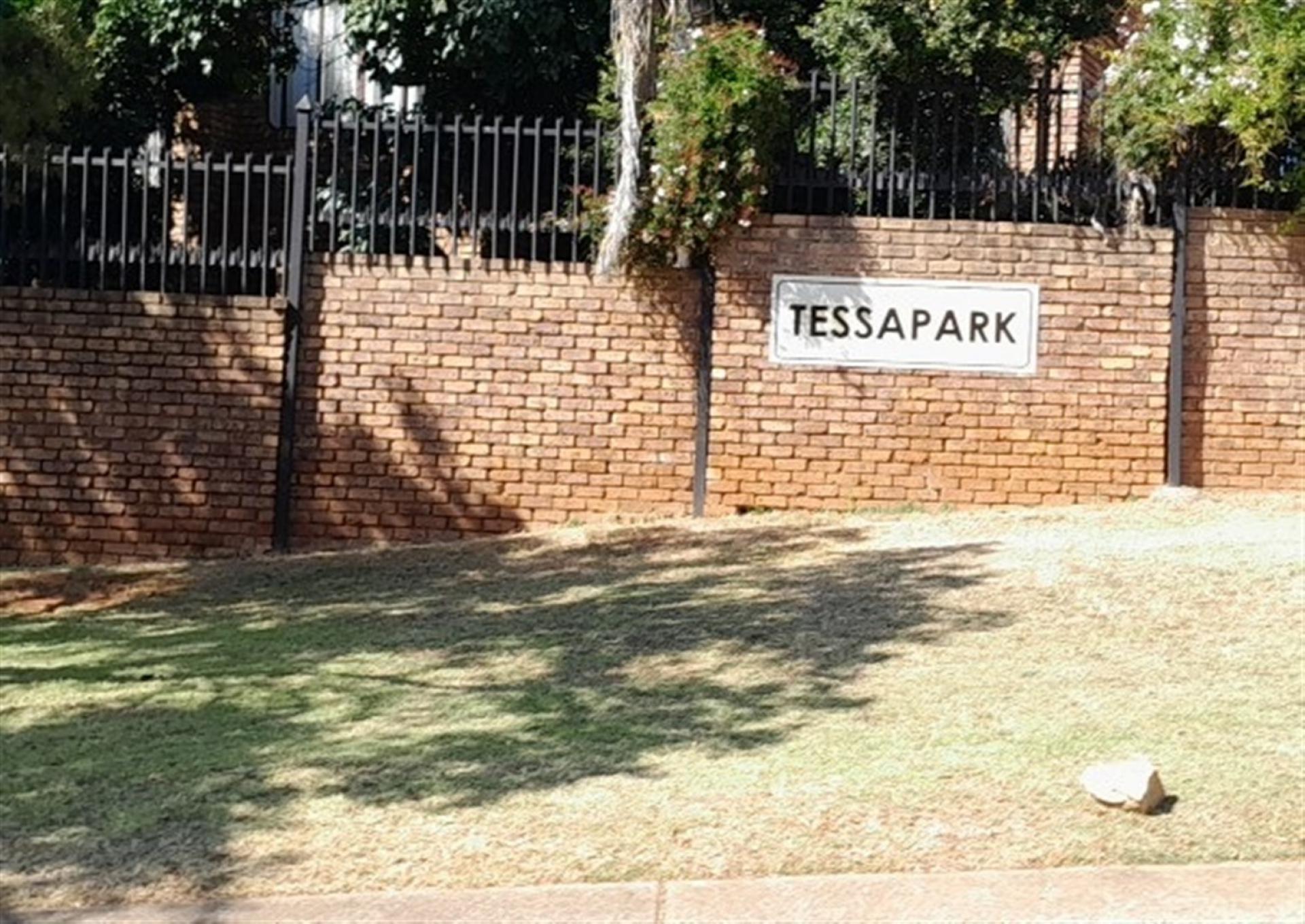 Front View of property in Moreletapark