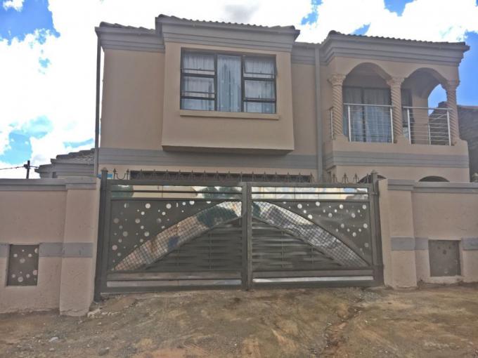 3 Bedroom House for Sale For Sale in Bloemfontein - MR611374