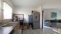 Kitchen - 14 square meters of property in Die Hoewes