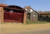 Front View of property in Kwa-Guqa
