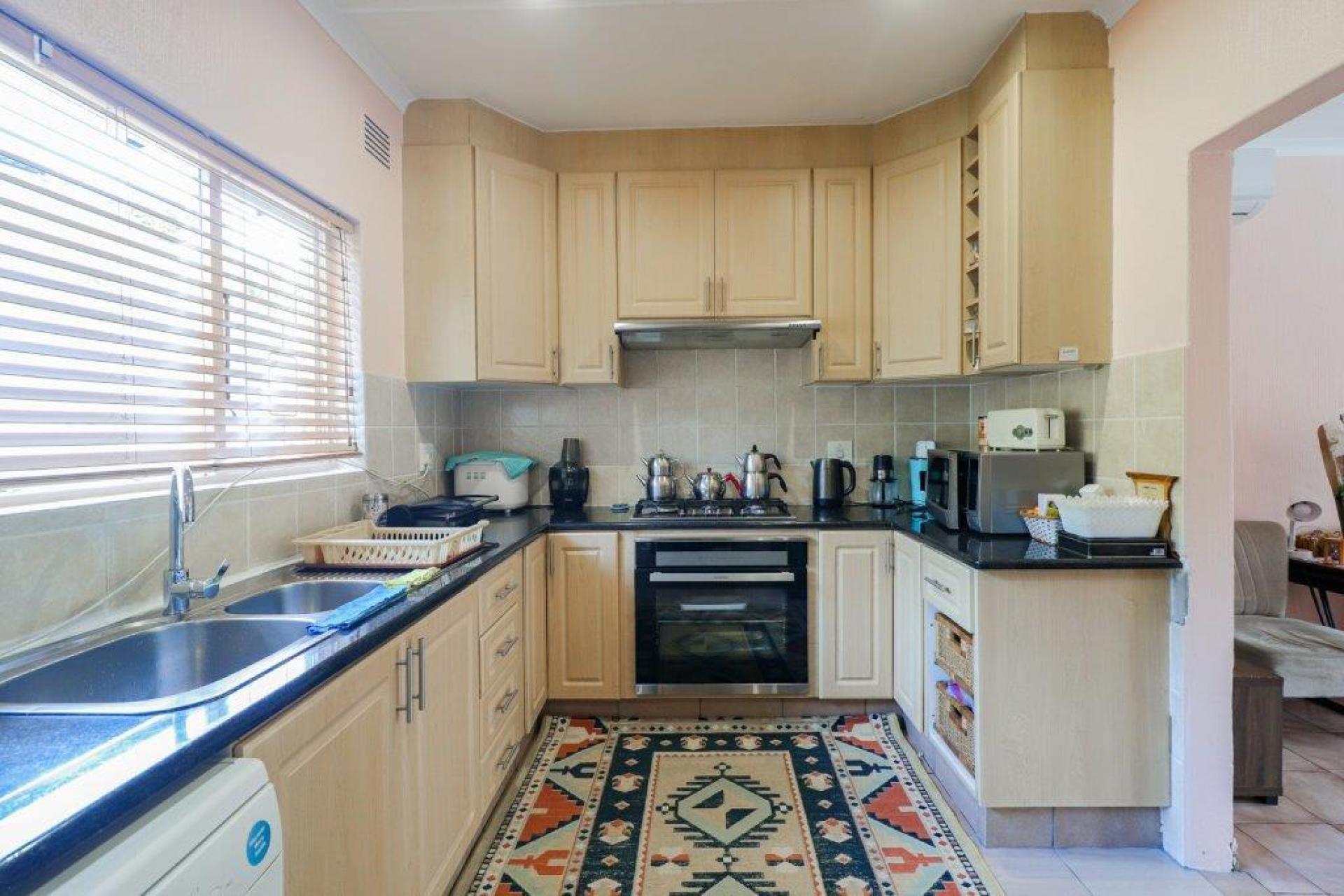 Lounges - 39 square meters of property in New Germany 