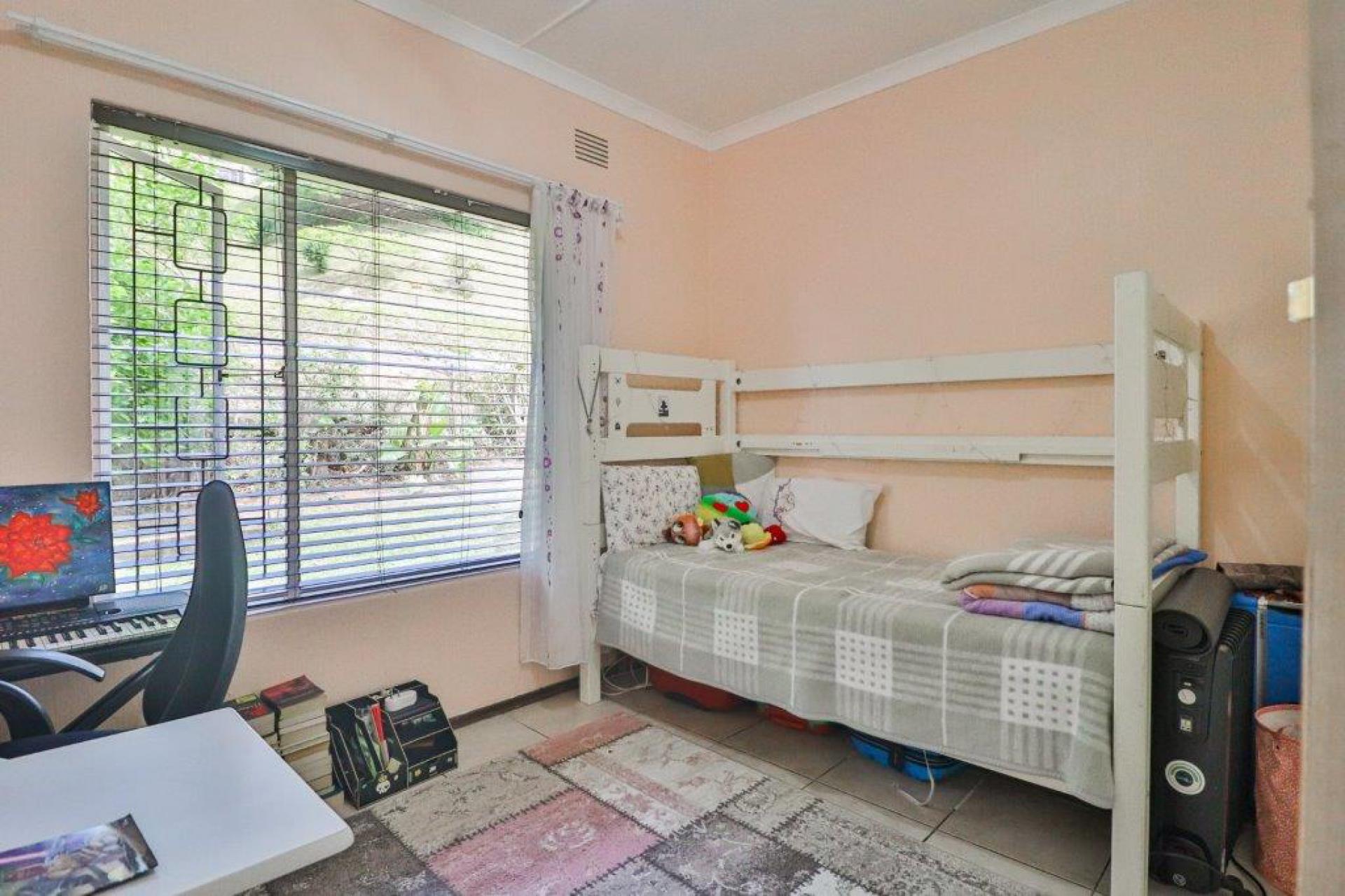 Bed Room 1 - 13 square meters of property in New Germany 