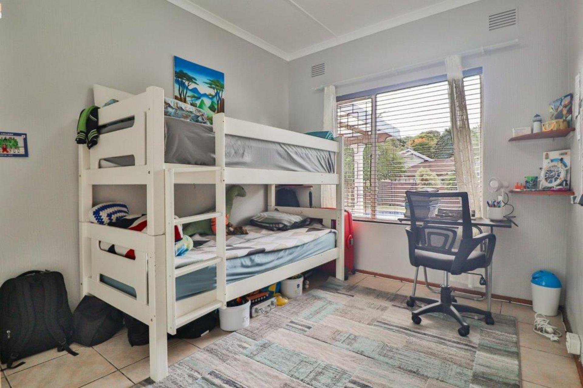 Bed Room 2 - 14 square meters of property in New Germany 