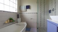 Main Bathroom - 5 square meters of property in Greenstone Hill