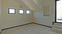 Spaces - 38 square meters of property in Douglasdale