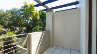 Balcony - 29 square meters of property in Douglasdale