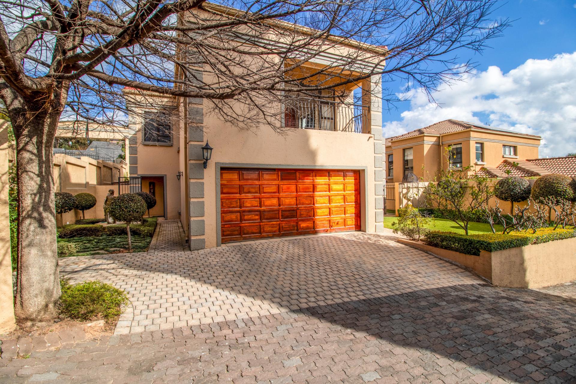 4 Bedroom House for Sale For Sale in Fairlands MR611830