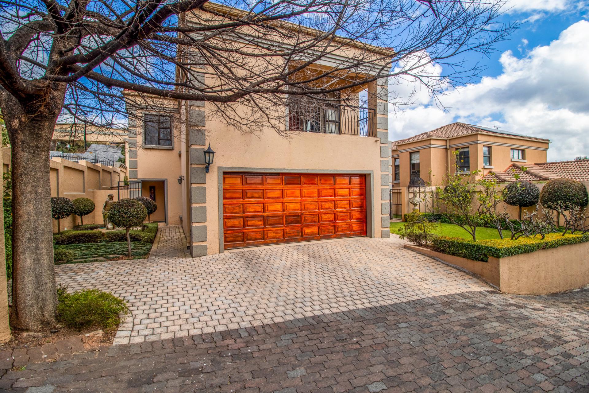 4 Bedroom House for Sale For Sale in Fairlands MR611830