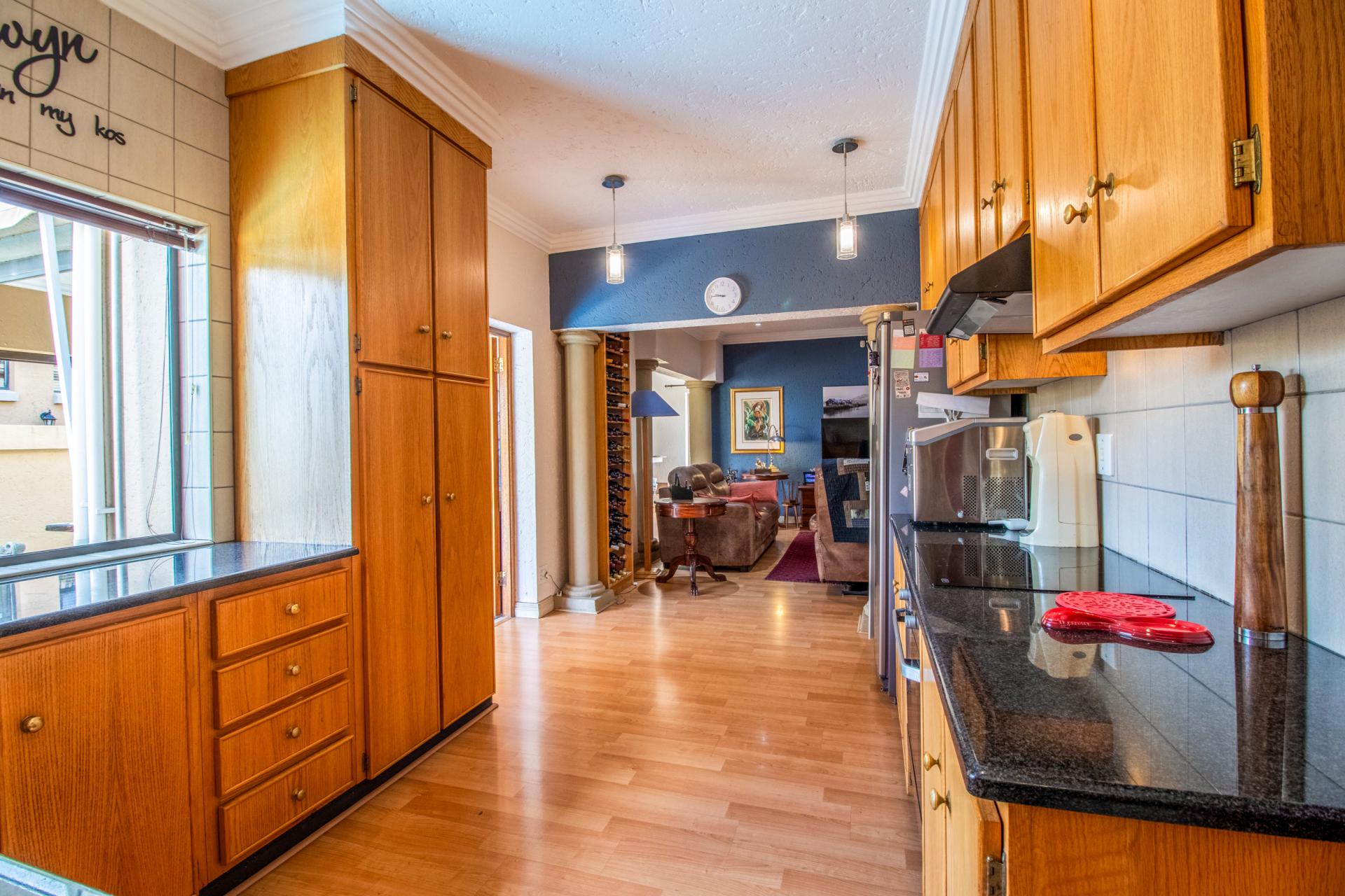 4 Bedroom House for Sale For Sale in Fairlands MR611830