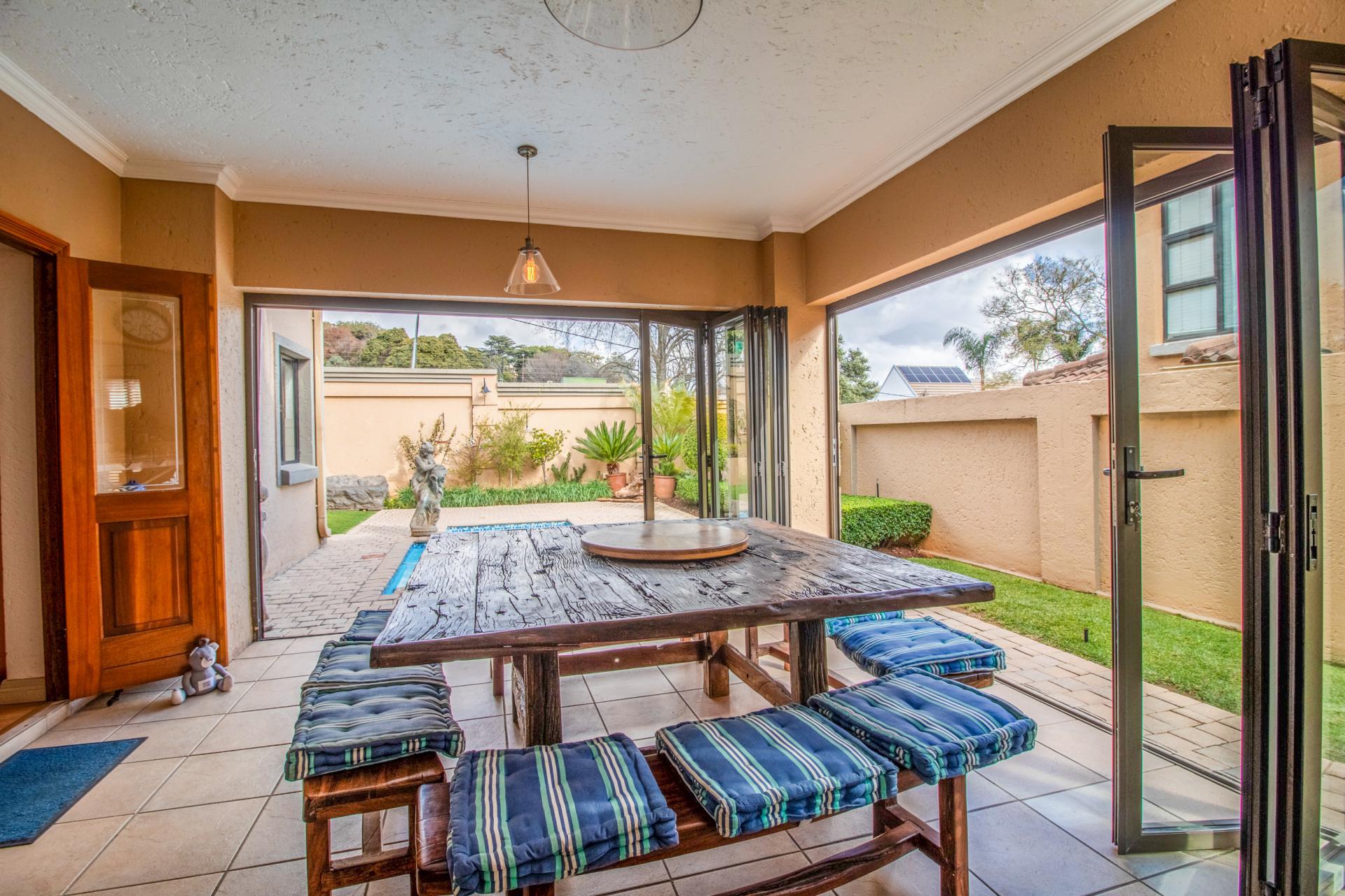 4 Bedroom House for Sale For Sale in Fairlands MR611830