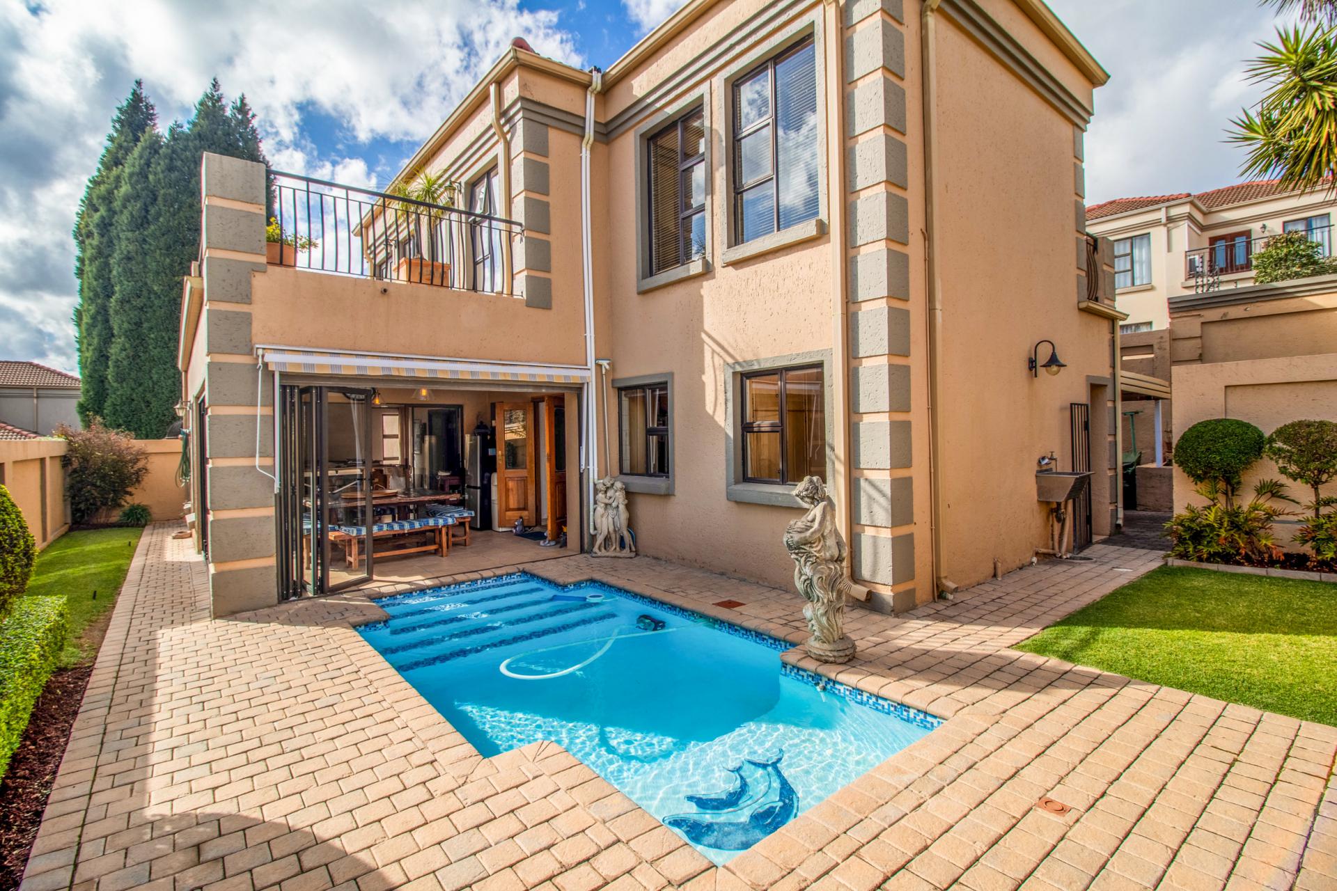 4 Bedroom House for Sale For Sale in Fairlands MR611830