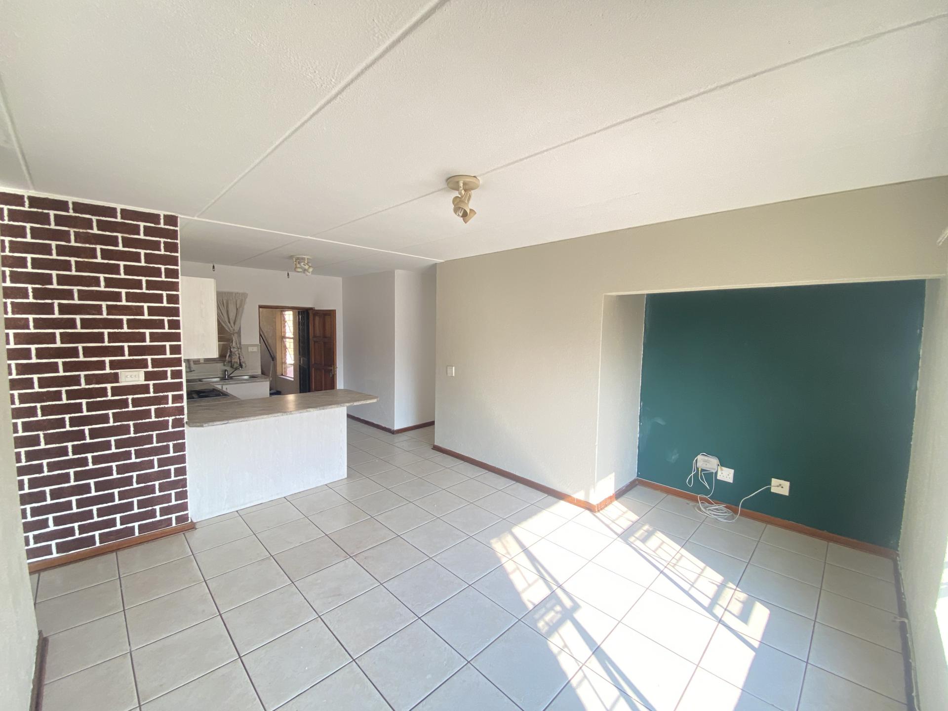 2 Bedroom Apartment for Sale For Sale in Fairlands MR61183