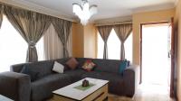 Lounges - 17 square meters of property in Regency Park