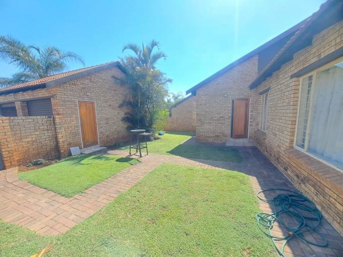 3 Bedroom Simplex to Rent in Cashan - Property to rent - MR611953