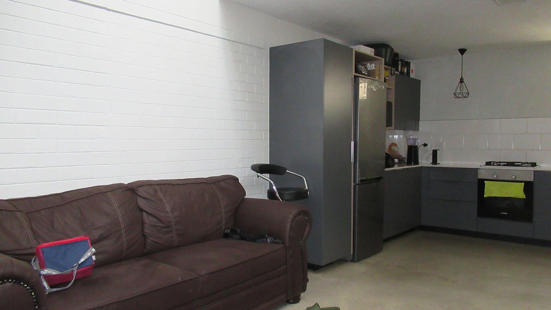 Lounges - 13 square meters of property in Braamfontein