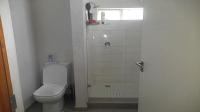 Bathroom 1 of property in Braamfontein