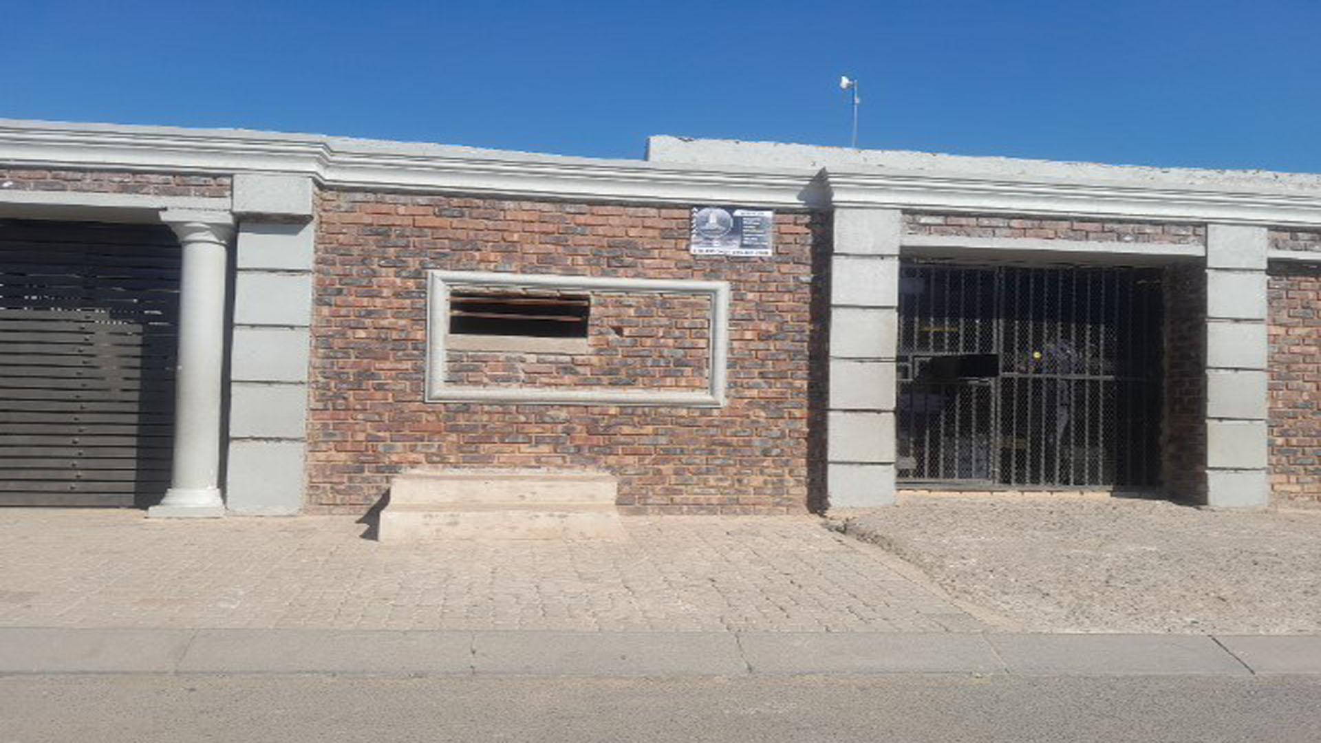 Front View of property in Tembisa