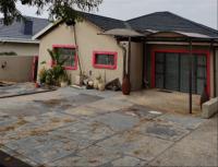 Front View of property in South Crest