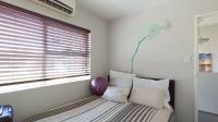 Bed Room 2 - 9 square meters of property in Weltevreden Park