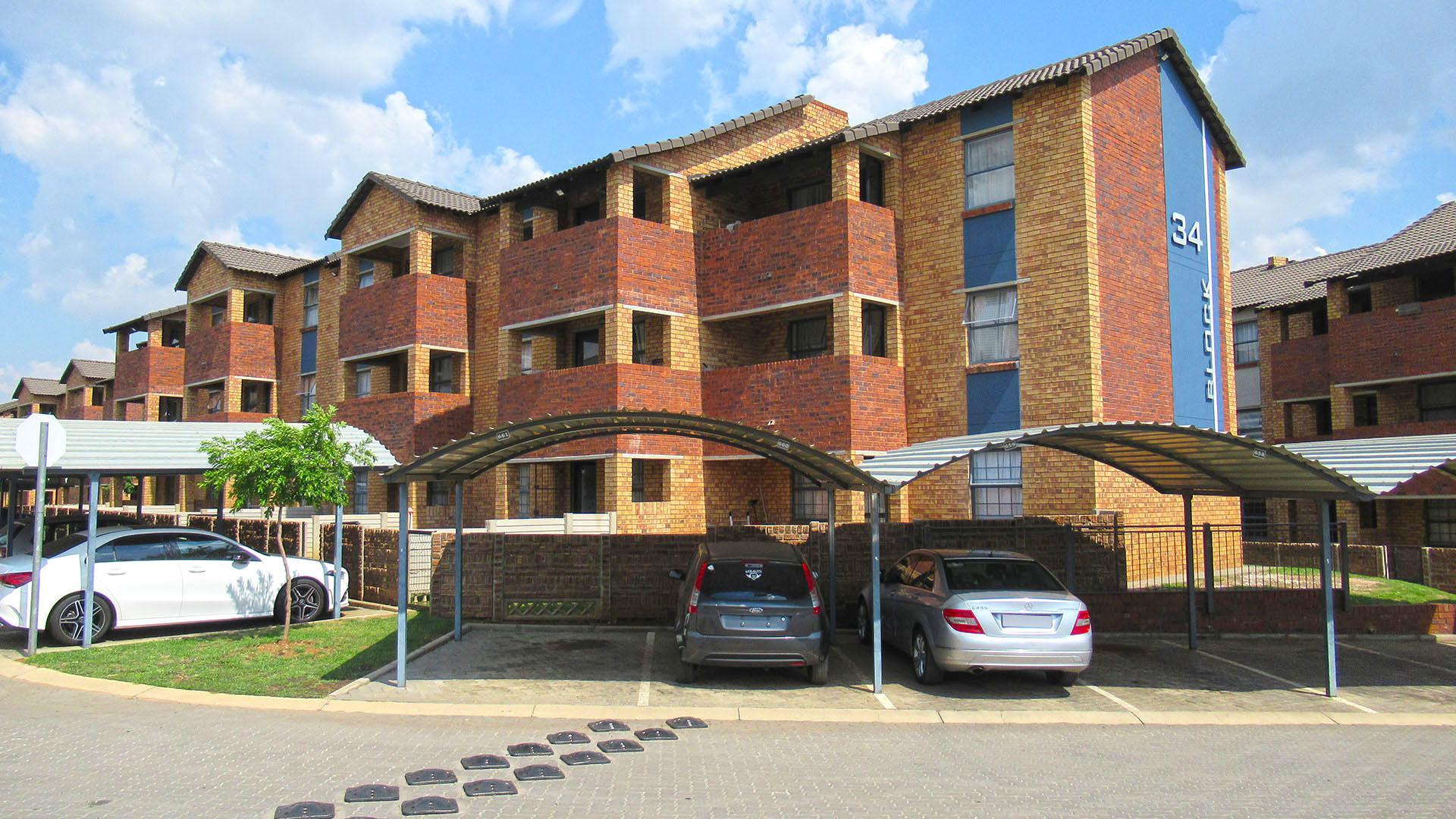 Front View of property in Olifantsvlei 327-Iq