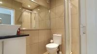 Bathroom 1 - 4 square meters of property in Rooihuiskraal North