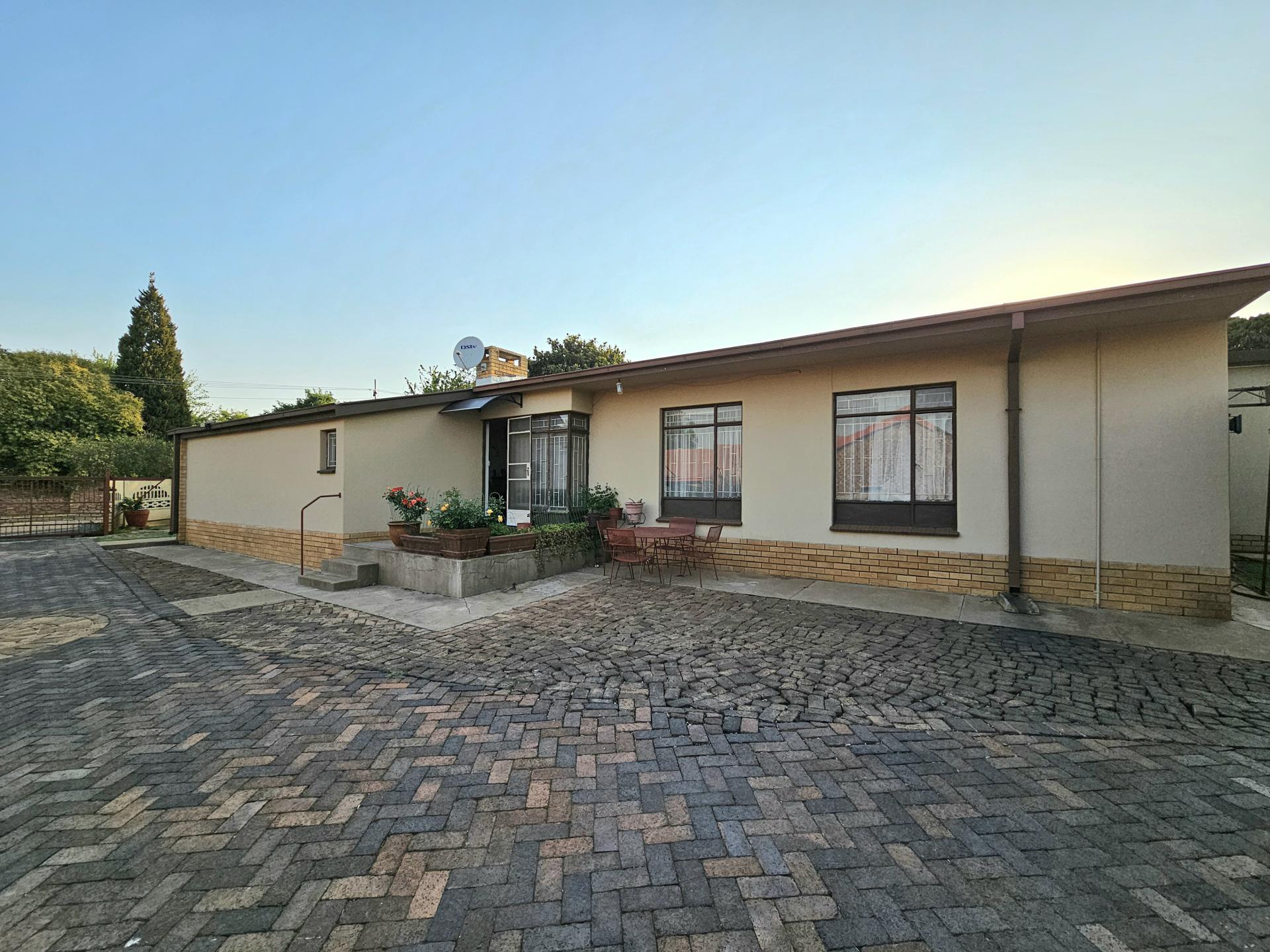 Front View of property in Potchefstroom