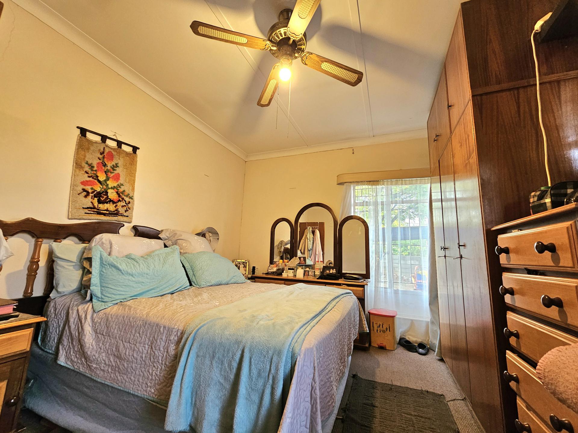 Bed Room 2 of property in Potchefstroom
