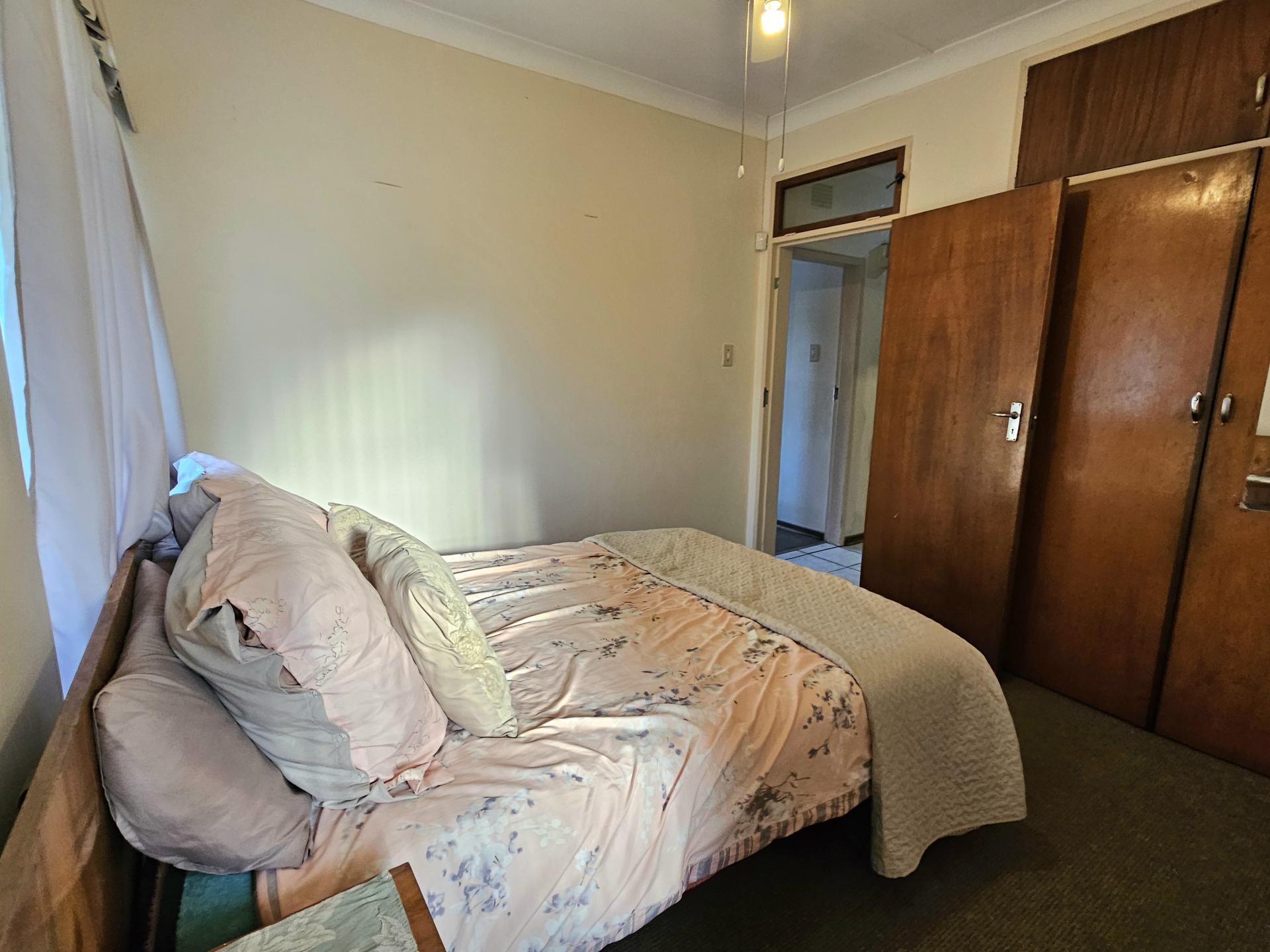 Main Bedroom of property in Potchefstroom