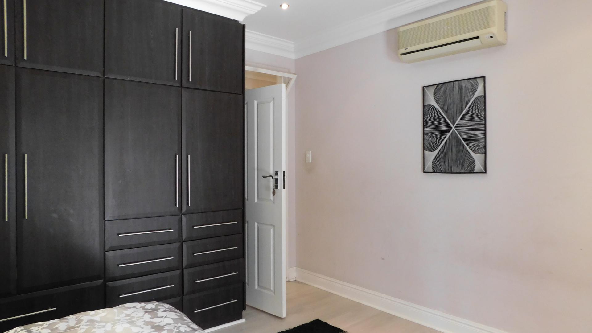 Bed Room 2 - 18 square meters of property in Pinetown 