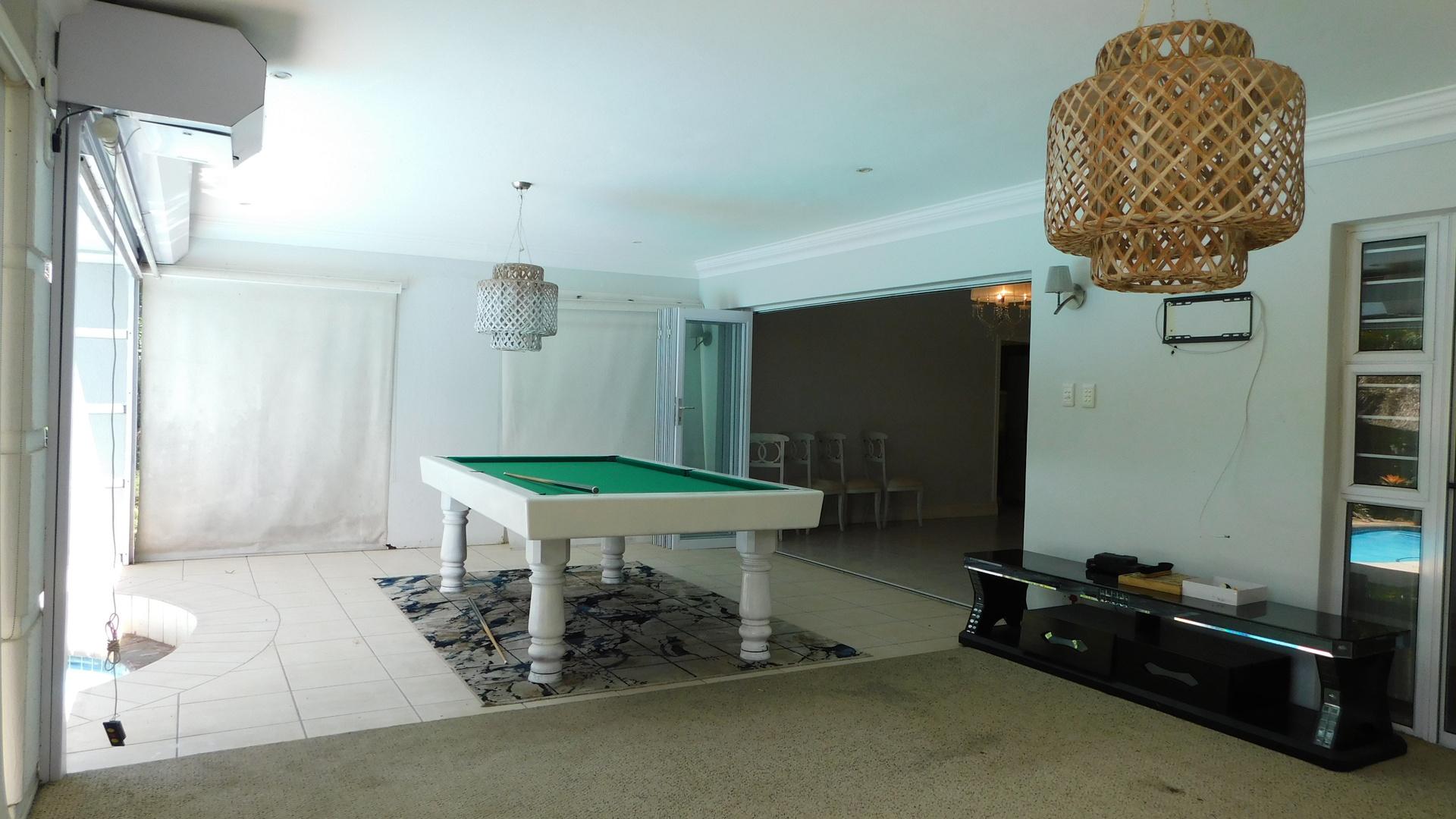 Entertainment - 61 square meters of property in Pinetown 