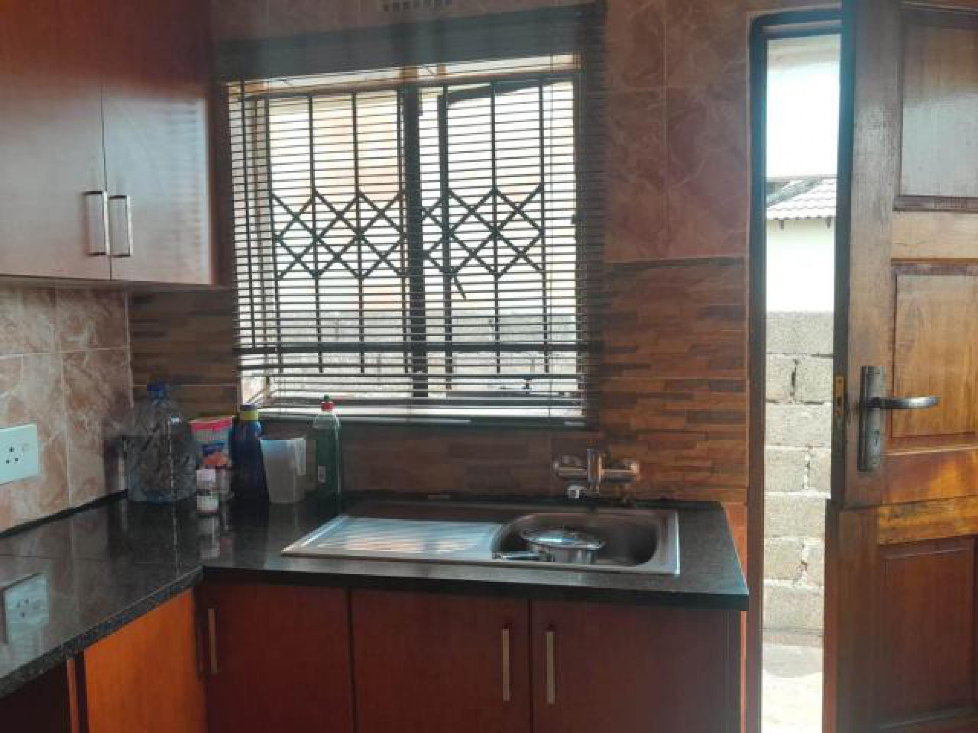 Kitchen of property in Kwa-Guqa