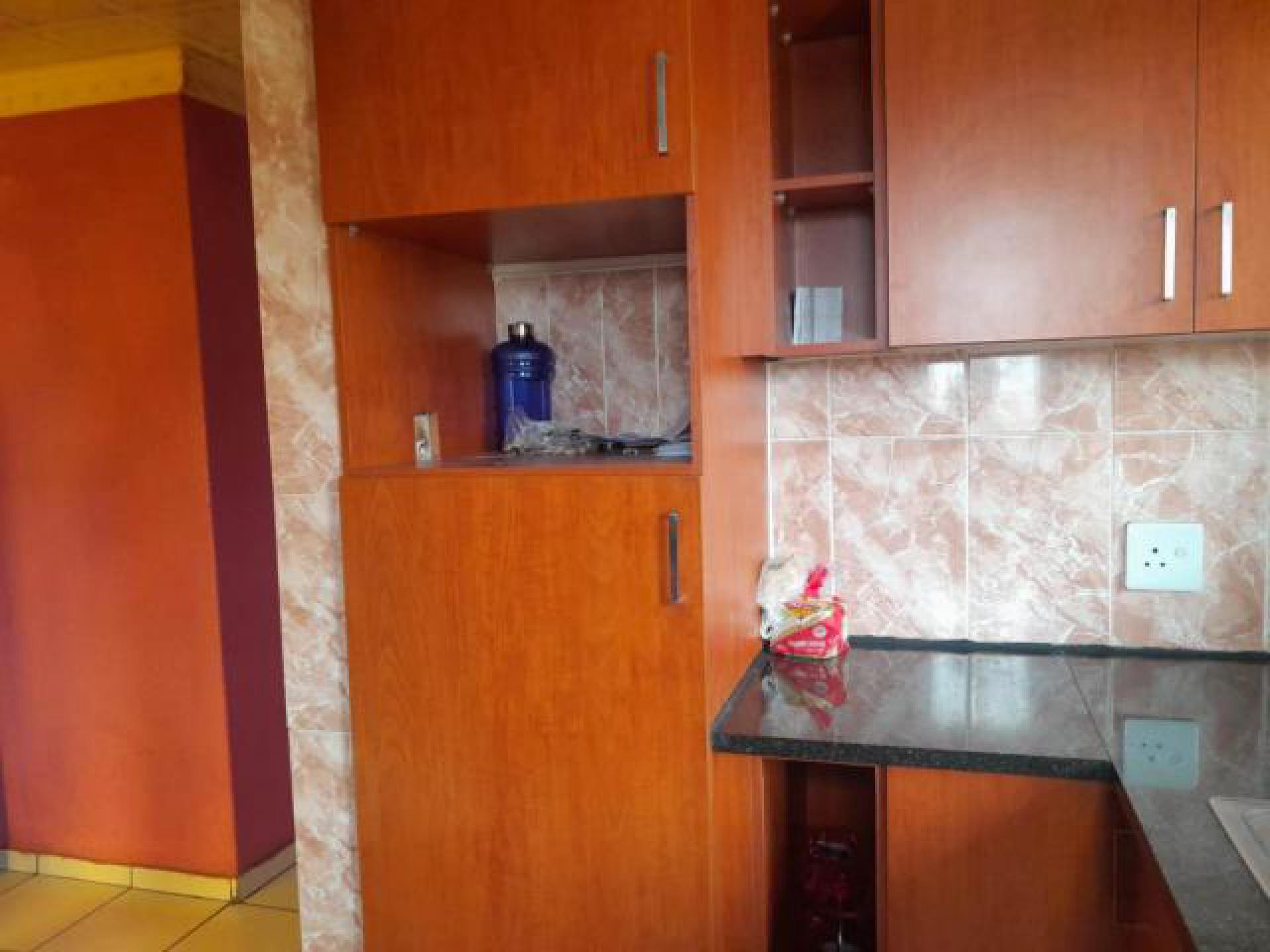Kitchen of property in Kwa-Guqa