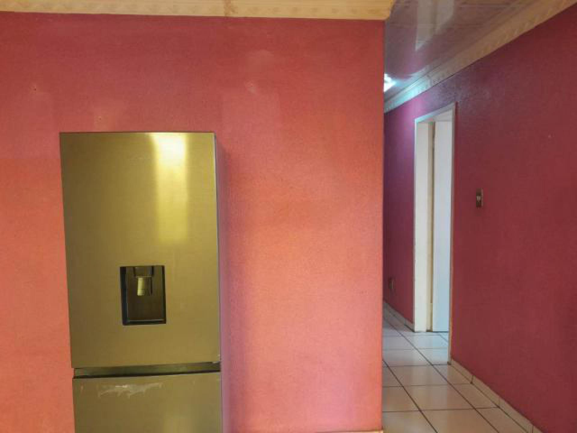 Lounges of property in Kwa-Guqa