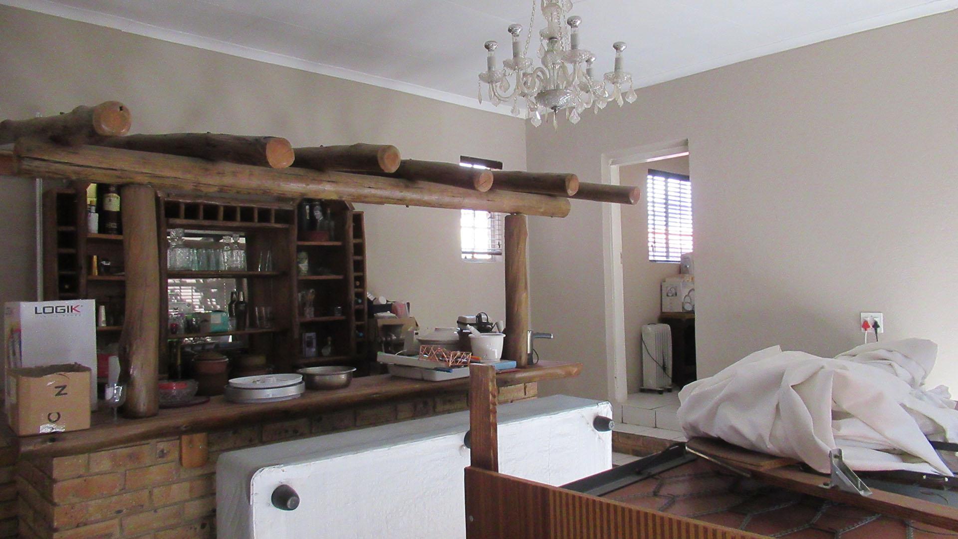 Lounges - 56 square meters of property in Radiokop