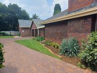 4 Bedroom 2 Bathroom House for Sale for sale in Brackenhurst