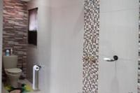 Main Bathroom of property in Mahube Valley