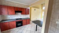 Kitchen - 13 square meters of property in Reyno Ridge