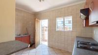 Kitchen - 13 square meters of property in Reyno Ridge